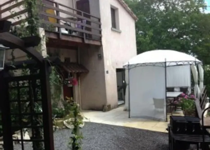 펜션 Maison Aubecaliniere *